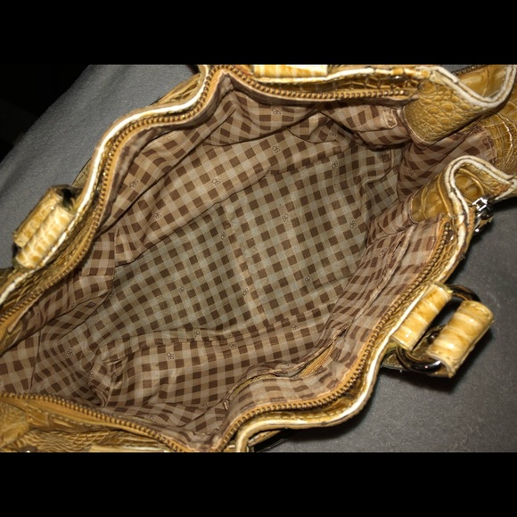 Gold/Yellow Jessica Simpson purse - Picture 3 of 3